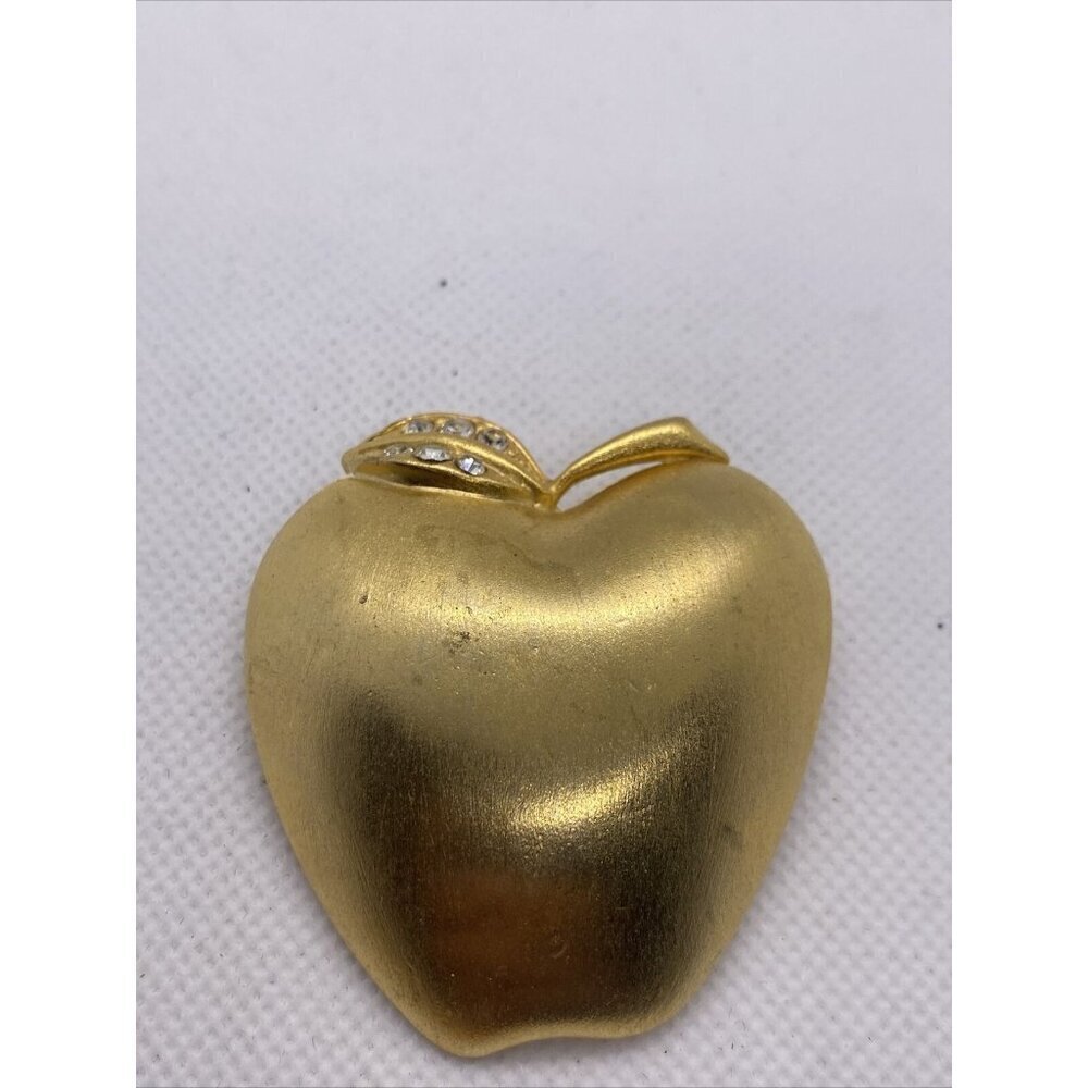 Brooch Sign Casual Corner Brushed Gold Tone Apple With Rhinestones 27$